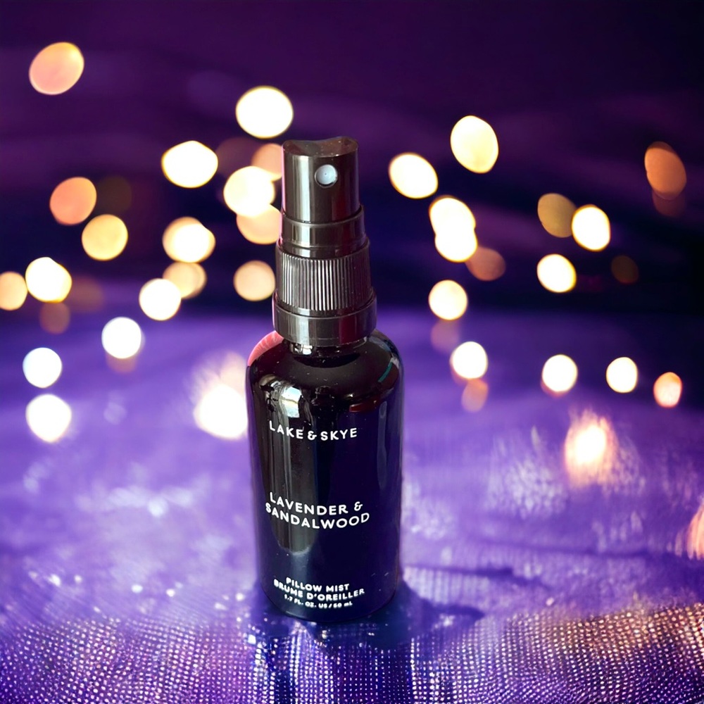 Lake & Skye Lavendar & Sandalwood Pillowmist 1.7 oz New Without Box